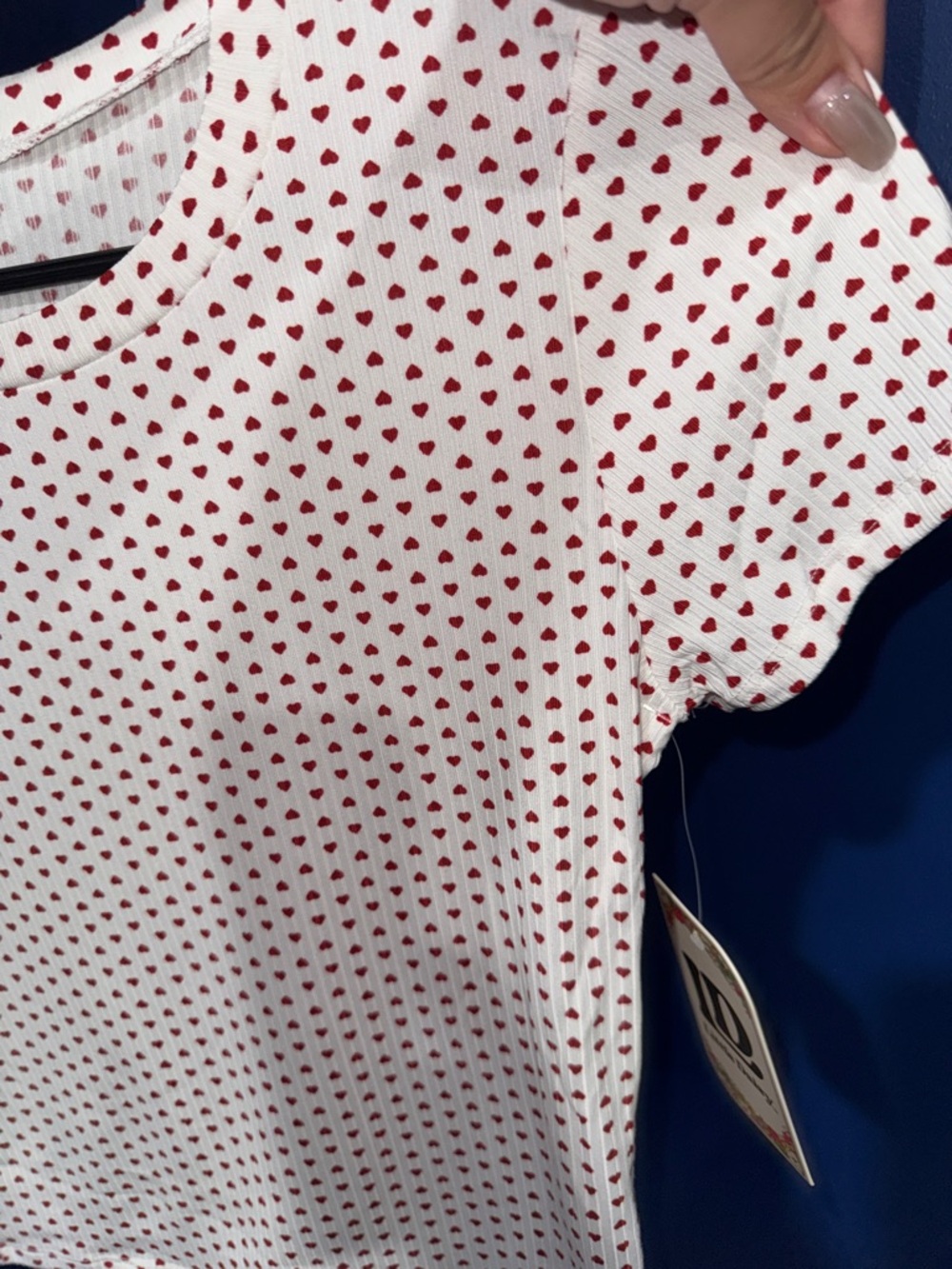 Red Heart Print Ribbed Cropped Tee Size Large NWT - Picture 7 of 11